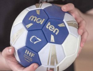 Molten Piłka ręczna Molten C7 H0C3500-BW 4