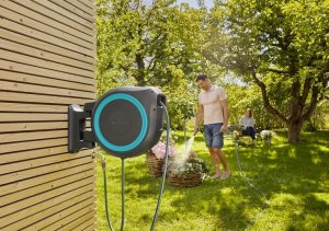 Gardena Gardena PowerRoll XXL P4A 18645-20 wall-mounted hose reel with battery 9