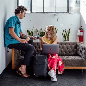 Plecak STM STM Myth Backpack 18L - Plecak MacBook Pro 15" / MacBook Pro 16" / Notebook 15" - 16" (Black) 2