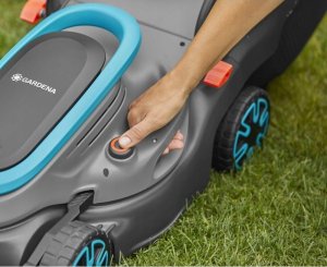 Kosiarka akumulatorowa Gardena GARDENA Cordless Lawnmower PowerMax 32/18V P4A solo, 18V (black/grey, without battery and charger, POWER FOR ALL ALLIANCE) 4
