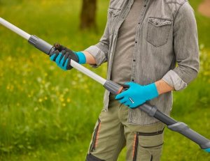 Sekator Gardena GARDENA Cordless Telescopic Pruning Shears HighCut 250/18V P4A Ready-To-Use Set, 18V (dark grey/turquoise, Li-Ion battery 2.0Ah, POWER FOR ALL ALLIANCE) 2