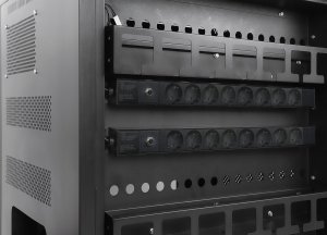 Manhattan Szafa do Ładowania 32 Laptopów 15.6" Tabletów 32 Gniazda AC 8