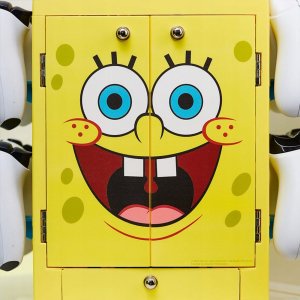 Numskull Gaming Locker Akcesoria stojak- Spongebob gąbka. 5