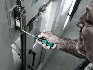 Wera Wera 838 RA-R M Bitholding Screwdriver w.Ratchet func. 1/4 3