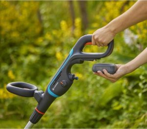 Gardena GARDENA cordless multi-cleaner AquaBrush Patio 18V P4A solo, hard floor cleaner (grey/turquoise, without battery and charger, POWER FOR ALL ALLIANCE) 9