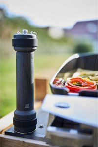 Młynek do przypraw Peugeot BBQ pepper mill 30 cm graphite for Outdoor Barbecue 9