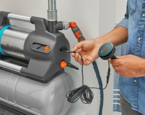 Gardena GARDENA domestic waterworks 5600 SilentComfort, pump (grey/stainless steel, 900 watts, Bluetooth, model 2023) 5