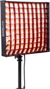 Nanlite Nanlite PavoSlim 240C Full-Color 3