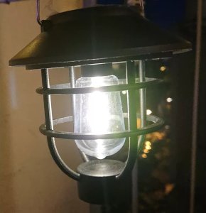 Ansult Lampa ogrodowa solarna w stylu retro wbijana lub wisząca 37,5 10 cm Lampa ogrodowa solarna w stylu retro wbijana lub wisząca 37,5 10 cm 6