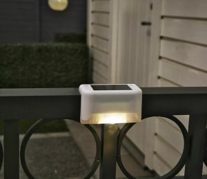 Ansult 3x Lampa solarna na balustradę poręcz płot mała biała 8x4,5x4,3cm 3x Lampa solarna na balustradę poręcz płot mała biała 8x4,5x4,3cm 3