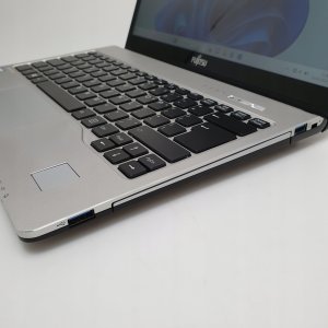 Laptop Fujitsu Dotykowy Laptop Fujitsu S937 FHD i5 8GB 480GB M.2 7