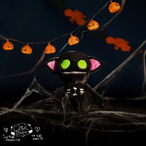 Soxo Maskotaka czarny kot Gus Fink Skellbo Gooli Monsters 2