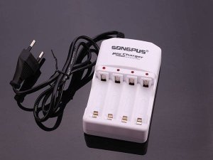 Ładowarka Verk Ładowarka do akumulatorków aa aaa bateria baterii Ładowarka do akumulatorków aa aaa bateria baterii 4