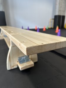 Ławka gimnastyczna drewniana UNDERFIT 2 m 8