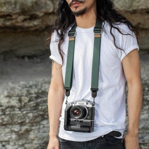 Torba Peak Design Pasek na szyję lub ramię SLIDE LITE SAGE v3 szarozielony do lekkich aparatów 15