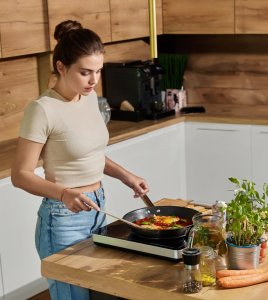 Płyta grzewcza Yoer Duża Płyta indukcyjna Przenośna WYSOKA MOC 3000W - Inducto IH01S 2