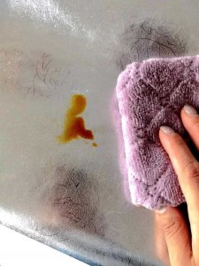 Heckermann Folia aluminiowa samoprzylepna ochronna Heckermann wzór KWIATY 61x500 cm 4