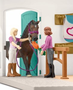 Figurka Schleich Horse Club Sklep z artykułami dla koni (SLH42568) 4