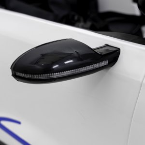 Mercedes Benz AMG EQA dla dzieci Biały + Pilot + 5-punktowe pasy + EVA + Wyświetlacz MP3 + LED 17