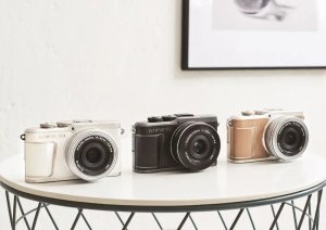 Lustrzanka Olympus Olympus PEN E-PL10 + ED 14-42mm EZ PANCAKE (Black) 18