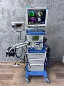 Deltaco Pakeliamas sieninis laikiklis DELTACO OFFICE ypač plonas, 32"-55", 35kg, 100x100-400x400, juodas / ARM-0152 23