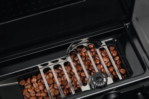 Ekspres do kawy Electrolux Montuojamas pilnai automatinis kavos aparatas Electrolux KBC65T 4