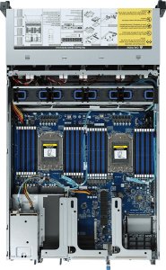 Serwer Gigabyte R282-Z90 Socket SP3 Rack (2U) Czarny 4