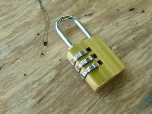 MFH KŁÓDKA NA BAGAŻ Z ZAMKIEM SZYFROWYM 4