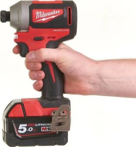 Klucz udarowy Milwaukee Milwaukee Akumuliatorinis smūginis suktuvas M18 CBLID-0 (be akum. ir kroviklio) 16