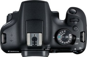 Lustrzanka Canon Canon EOS 2000D + EF-S 18-135mm f/3.5-5.6 IS USM 3