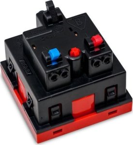 Emiter Gniazdo 230V z uziemieniem bezśrubowe 1-krotne std 45x45, z blokadą i zwalniaczem, czerwone 2