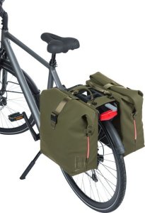 Basil Sakwa podwójna BASIL SOHO DOUBLE PANNIER BAG NORDLICHT MIK, MIK System (ready to go) 41L, 100% wodoodporna moss green oświetlenie Nordlicht Technology 7