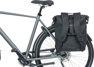 Basil Plecak/Sakwa rowerowa BASIL SOHO BACKPACK NORDLICHT17L, mocowanie na haki Hook-On System, wodoodporny poliester, oświetlenie, night black (NEW 2024) 10