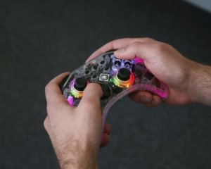 Kontroler Deltaco Belaidis permatomas DELTACO GAMING Nintendo Switch valdymo pultelis, RGB / 4222135 4