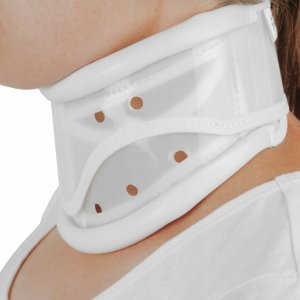 TYNOR KOŁNIERZ ORTOPEDYCZNY SZYJNY SZTYWNY Z REGULACJĄ 4