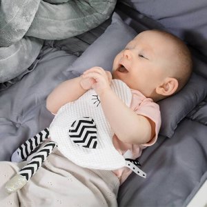 BabyOno 1536 PRZYTULANKA SZELEŚCIK LITTLE BIRDIE BLINK & SHINE 4