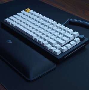 Klawiatura Triton Glorious GMMK Pro Black Slate 75% TKL Keyboard - Pre built, ANSI-Layout - black 4