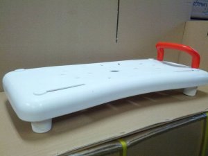 Vitea Care Ławeczka wannowa z rączką 9