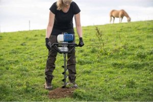 Scheppach Spalinowy świder ziemny EB2000 z zestawem wierteł 2