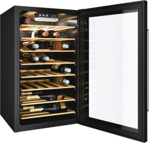 Chłodziarka do wina Candy Candy | Wine Cooler | CWC 154 EEL/NF | Energy efficiency class G | Free standing | Bottles capacity 41 | Black 2