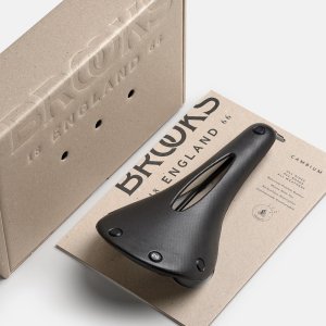 Brooks Siodełko BROOKS C15 CARVED, Black, Steel Rail, Waga 432g, Linia Cambium 8