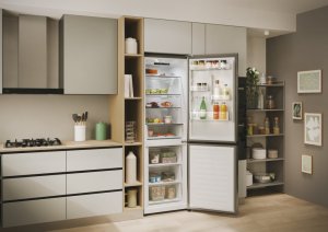Lodówka Candy Candy Refrigerator | CNCQ2T618EX | Energy efficiency class E | Free standing | Combi | Height 185 cm | No Frost system | Fridge net capacity 235 L | Freezer net capacity 120 L | 38 dB | Inox 17