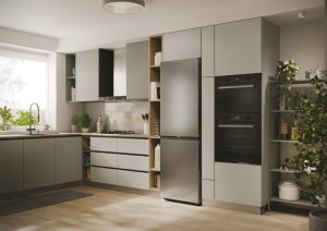 Lodówka Candy Candy Refrigerator | CNCQ2T618EX | Energy efficiency class E | Free standing | Combi | Height 185 cm | No Frost system | Fridge net capacity 235 L | Freezer net capacity 120 L | 38 dB | Inox 19