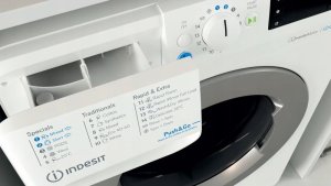 Pralko-suszarka Indesit INDESIT | Washing machine with Dryer | BDE 76435 WSV EE | Energy efficiency class B/D | Front loading | Washing capacity 7 kg | 1351 RPM | Depth 54 cm | Width 60 cm | LCD | Drying system | Drying capacity 6 kg | Steam function | Wh 10