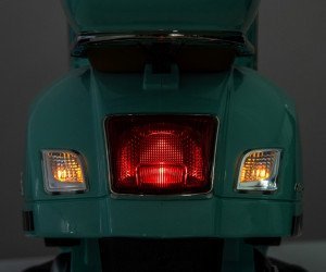 Milly Mally Milly Mally Pojazd na akumulator Vespa GTS Super Mint 13