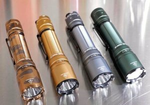 Latarka Fenix TK20R UE -latarka 2800 lm zielony 3