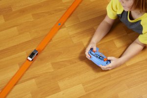 Hot Wheels Pojazd Hot Wheels Tesla Cybertruck 1:64 sterowane 4