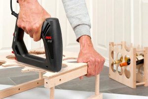 Zszywacz Skil ELECTRIC STAPLE GUN 8200AA 4