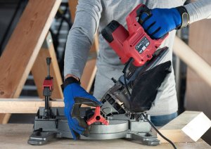 Ukośnica Sourcing NON-SLIDING MITRE SAW 1305AA 216MM 4