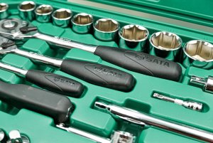 Zestaw narzędzi SATA SATA ZESTAW KLUCZY  124el  1/4"  3/8" 1/2"WALIZKA 6